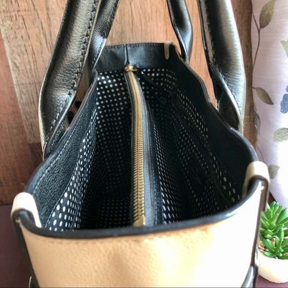 Authentic Kate Spade handbag - Picture 3 of 16
